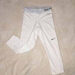 Nike Pro Crop Leggings